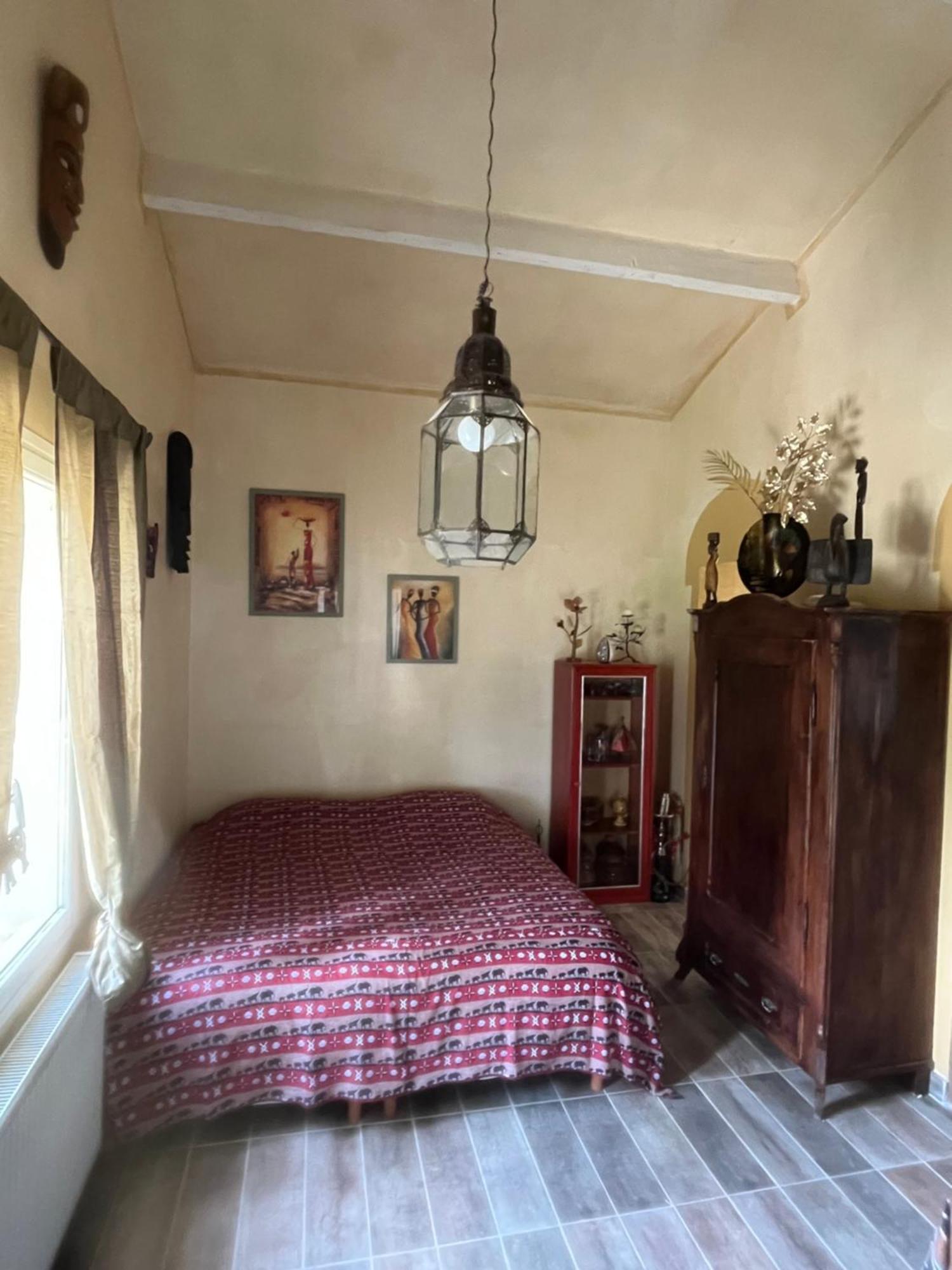 Chambre D'Hotes La Tour-dʼAigues 外观 照片